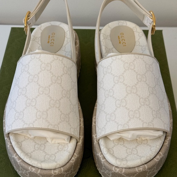 size 41G - GUCCI White Beige GG SUPREME SLINGBACK PLATFORM Sandals - Picture 2 of 7